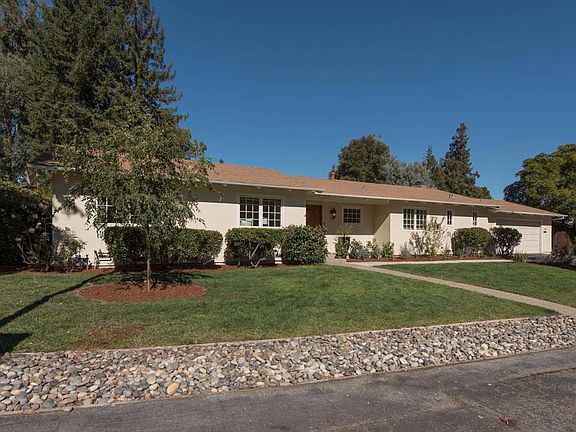 3rd image of 2260 Tioga Dr