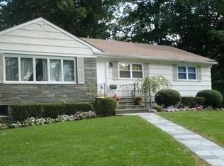 11 Lockward Rd, Caldwell, NJ 07006