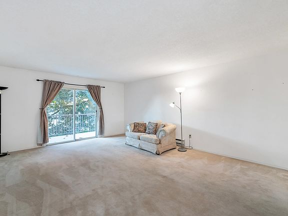 4th image of 6467 197th St #38