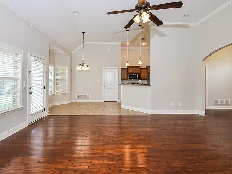 2647 Champion Hills Dr — Photo 5
