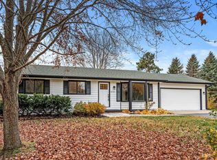 8749 212th St N, Forest Lake, MN 55025