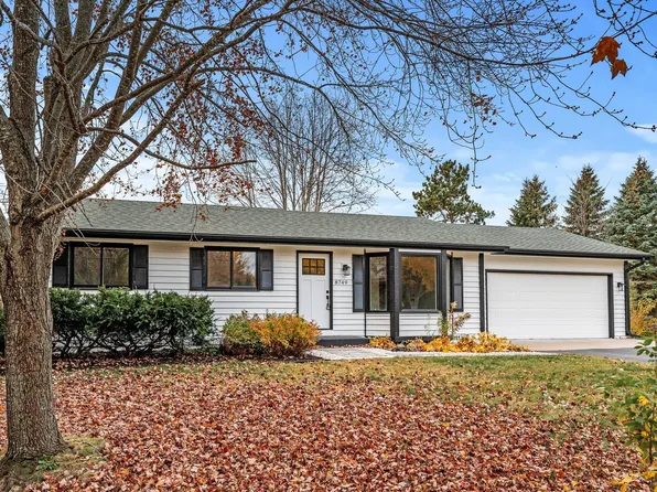 8749 212th St N, Forest Lake, MN 55025