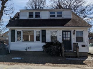38 Fulton St, Warwick, RI 02889