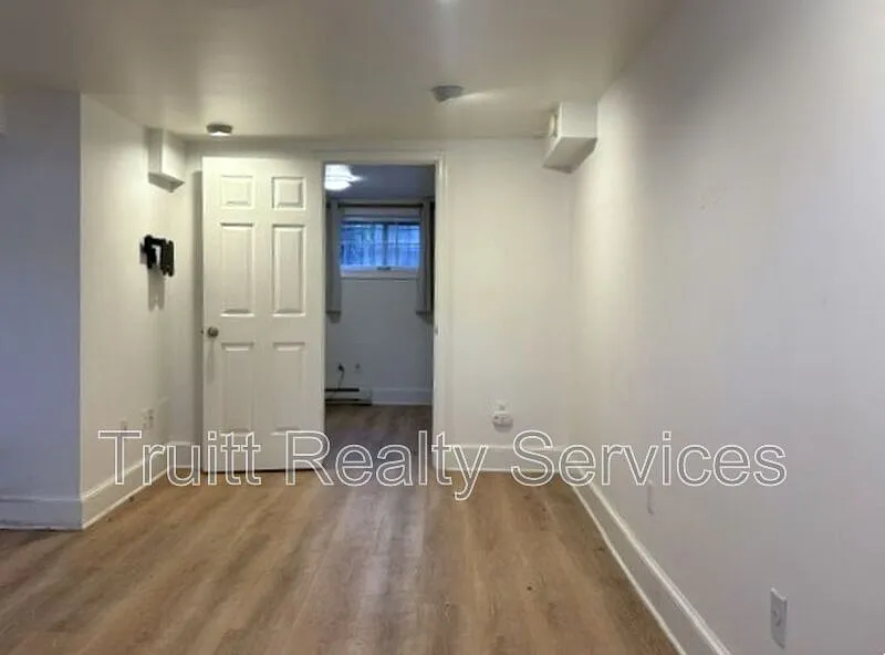 1 bed, 1.0 bath, 500 sqft, $1,825 — Photo 2