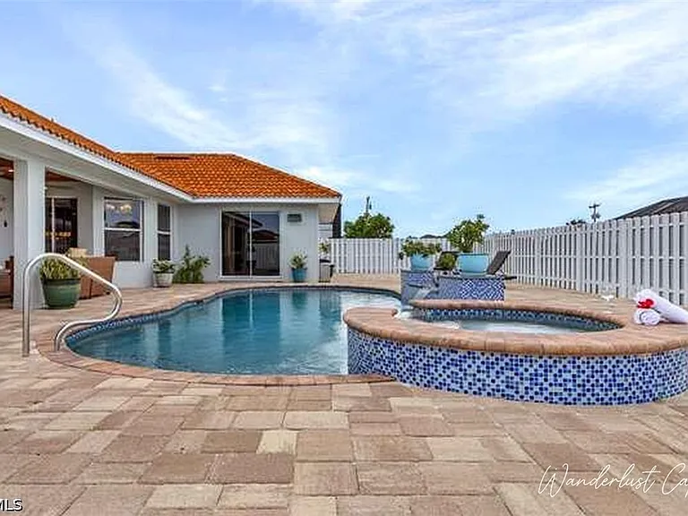 4413 SW 10th Ave — Photo 23