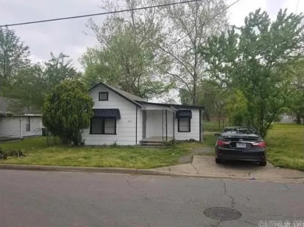 4221 Rogers St, North Little Rock, AR 72117