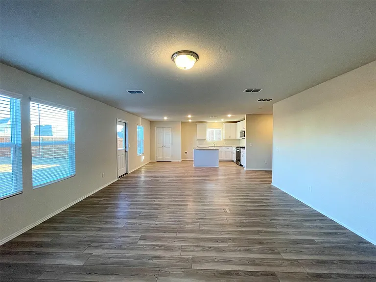 16020 Rein Ave — Photo 23