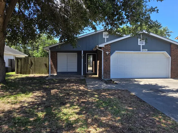 1141 Selkirk Dr, Corpus Christi, TX 78418