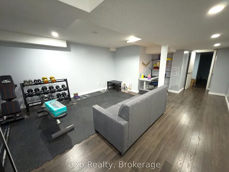 12 Griffiths Ave — Photo 20