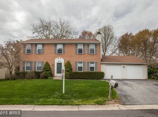 19540 Ridge Heights Dr, Gaithersburg, MD 20879