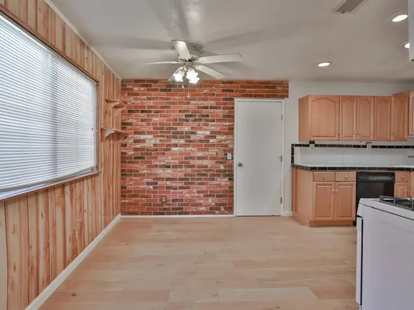 3945 Creekside Place, Auburn, CA 95602