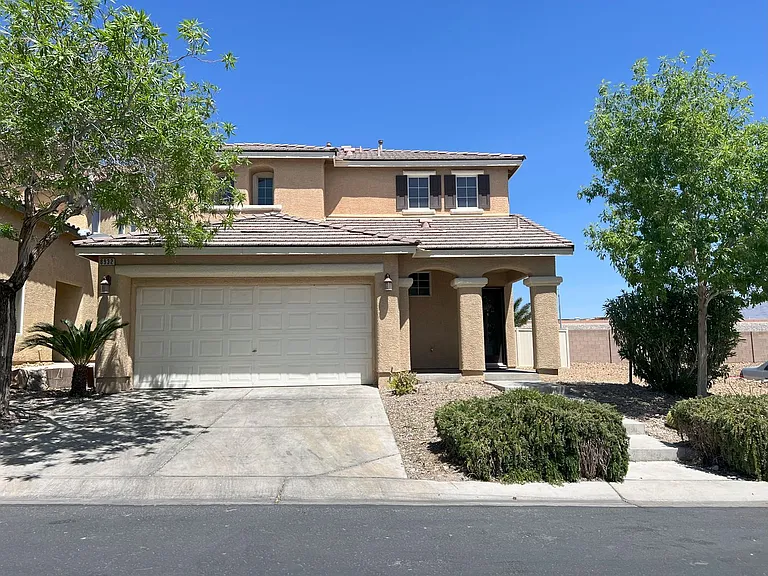 8932 Ryan Creek Ave — Photo 2