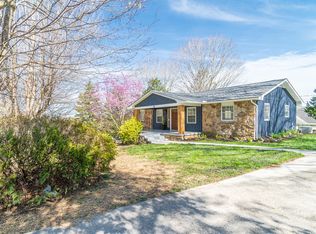 111 Meredith Rd, La Follette, TN 37766