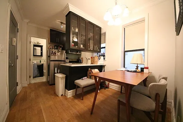 Rented by (Legacy) NY Quality Living Uptown | media 9