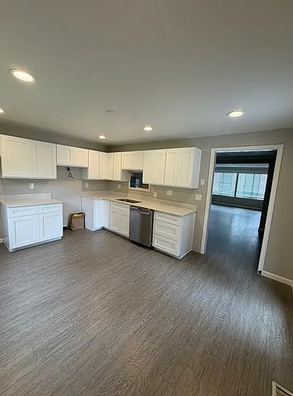 Kirkland SFH — Photo 2