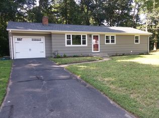 96 Heritage Rd, North Kingstown, RI 02852