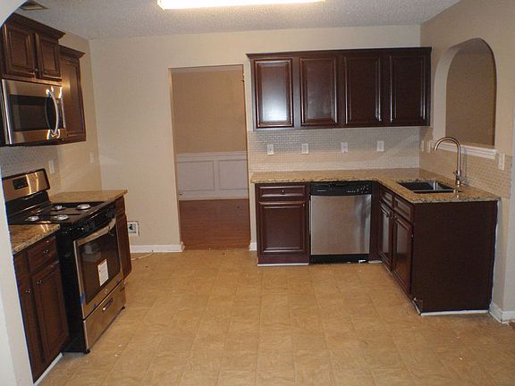 2nd image of 5909 Seabright Lane College Park Ga #30349