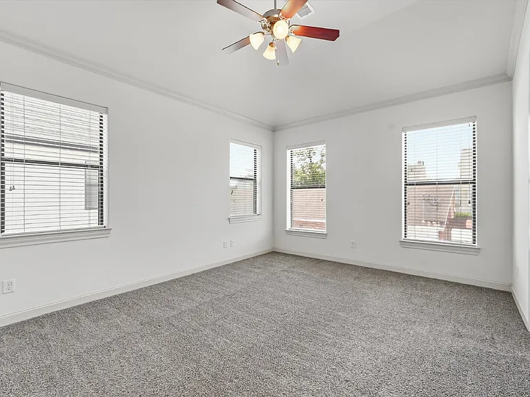 2305 Bastrop St #A — Photo 24