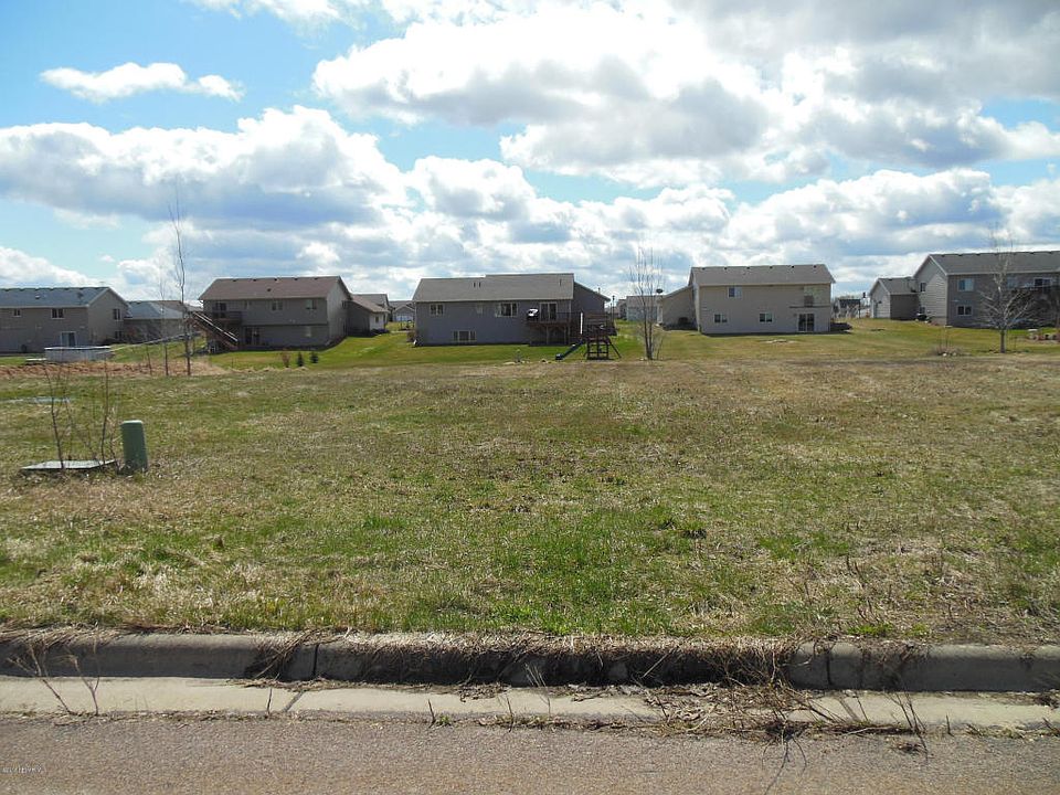 1st image of 2455 Briarwood Pl NE