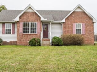 1256 Hillside Dr, Springfield, TN 37172