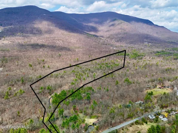 2044 Glasco Turnpike, Woodstock, NY 12498