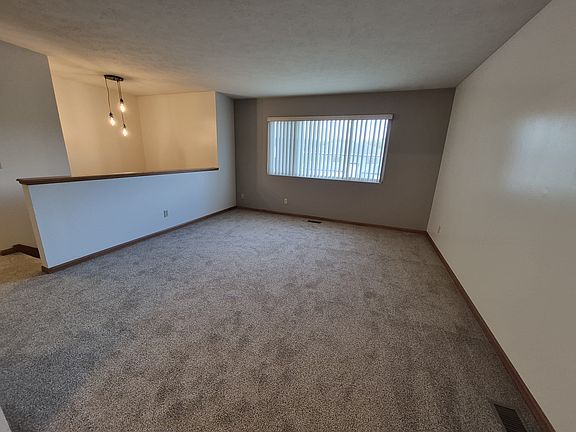 2nd image of 5400 S 32nd St