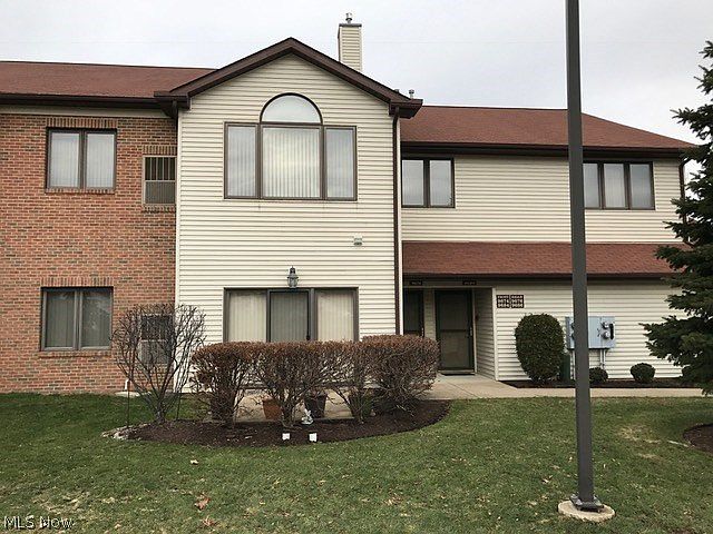 1st image of 9684 Sylvan Ln