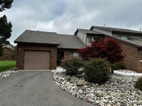 257 Harbor Dr #13, Ludington, MI 49431