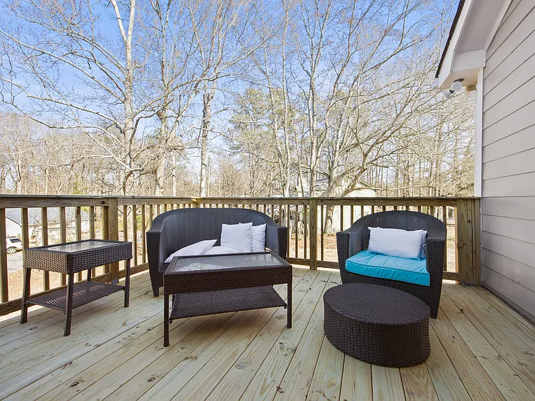 2031 Jockey Ct — Photo 24