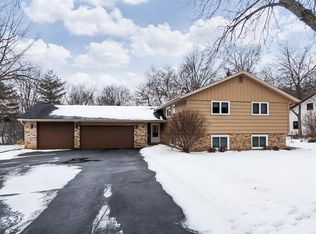 12600 James Rd, Minnetonka, MN 55343