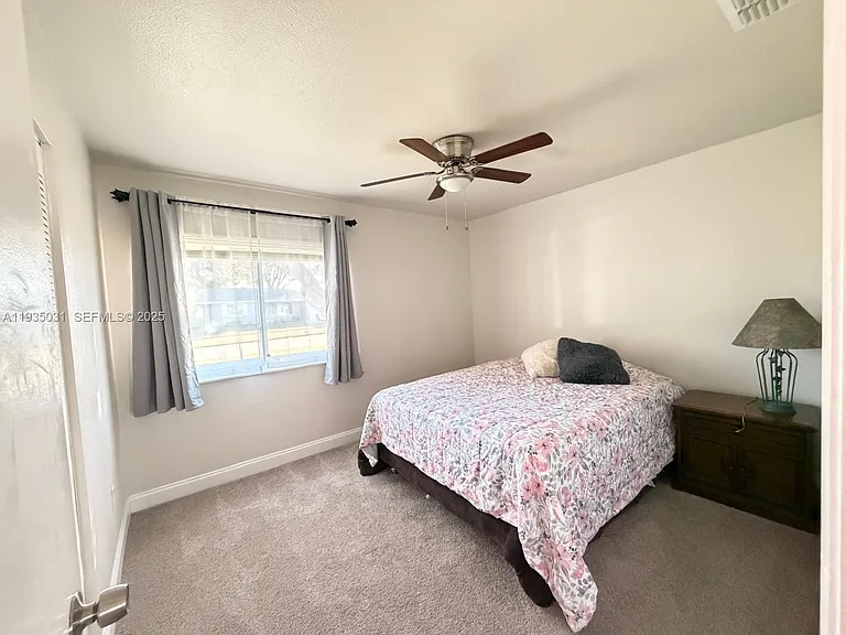 5474 Kenwood Dr — Photo 6