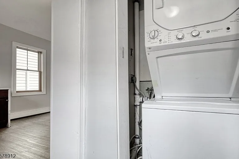 101 Carlton Ave — Photo 15