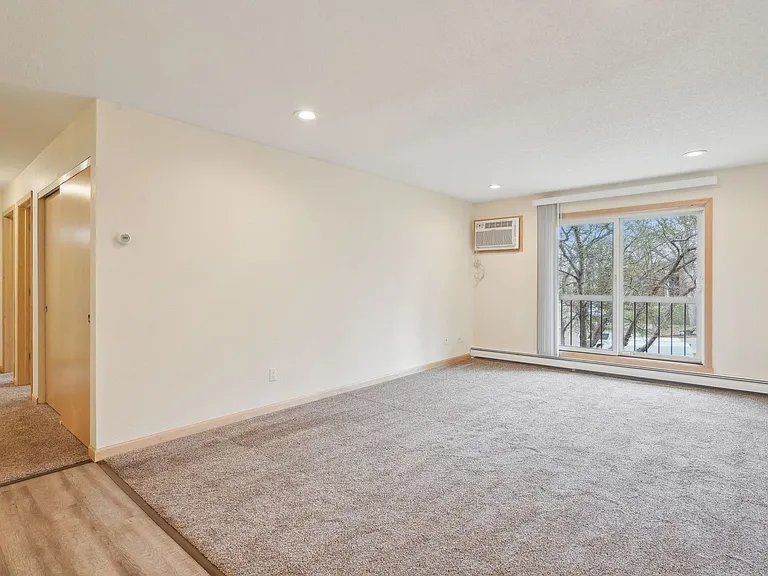 Park Place Apartments in Burnsville — Photo 7