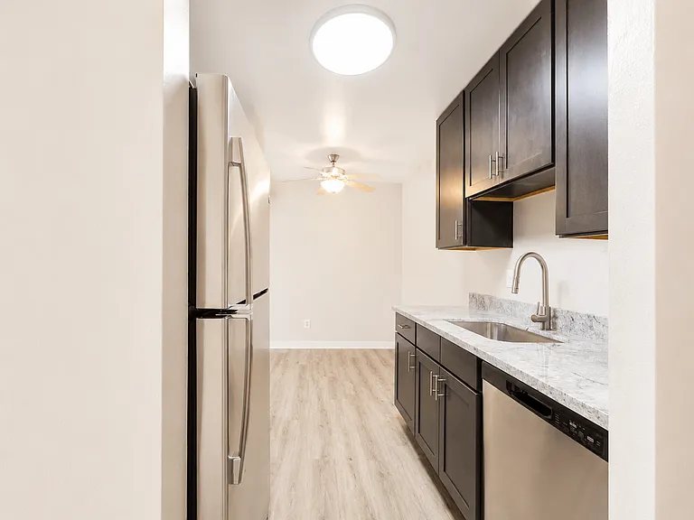 Richfield Square Apartments — Photo 51