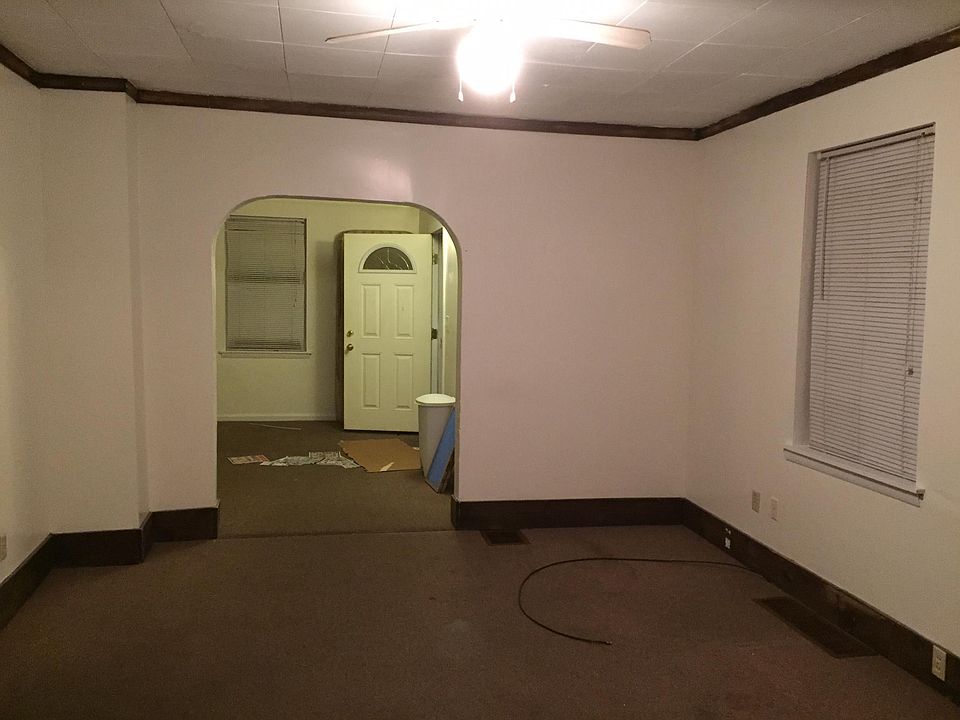 2nd image of 6708 Hosmer Ave