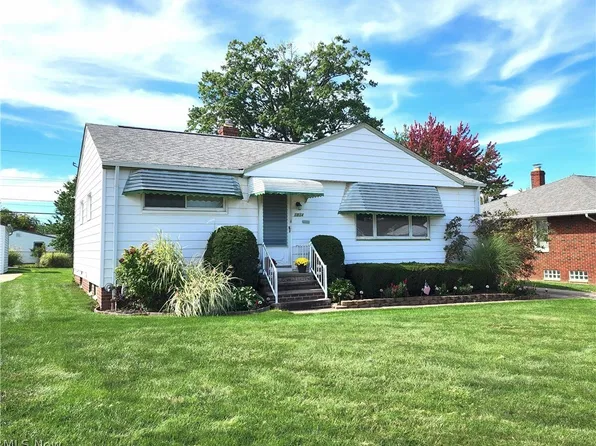 1834 Rush Rd, Wickliffe, OH 44092