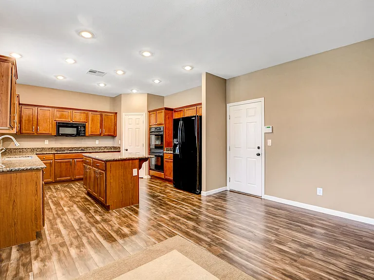 6022 Arbor Crest St — Photo 6