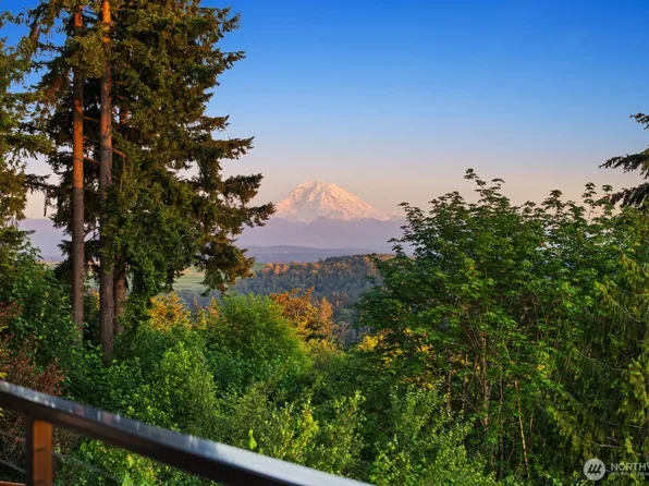 12065 206th Place SE, Issaquah, WA 98027