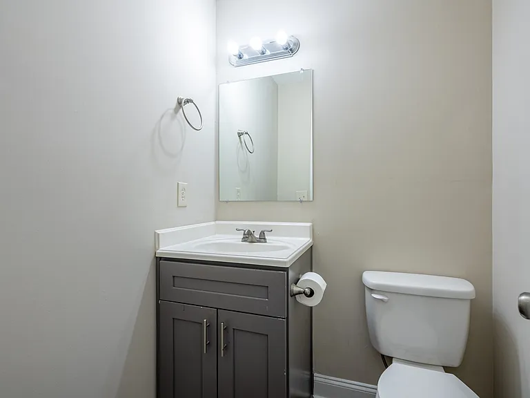 114 Bentley Pkwy #B — Photo 13