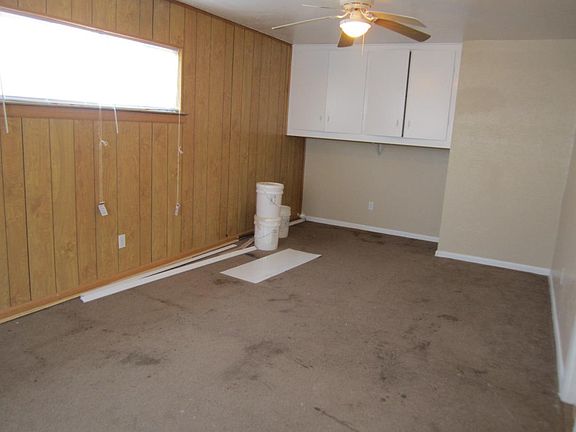 5th image of 300 Crystal Dr