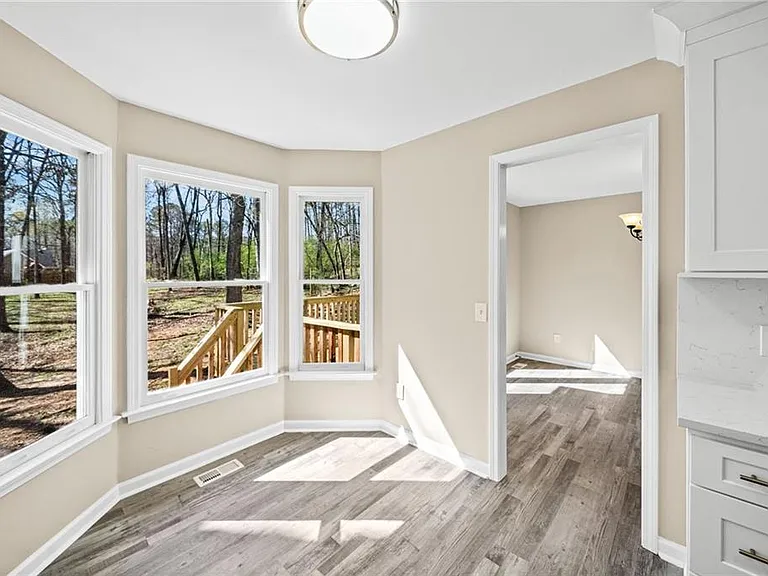 228 Hawkins Farm Cir — Photo 12