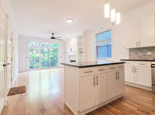 2123 W Rice St APT 2E, Chicago, IL 60622