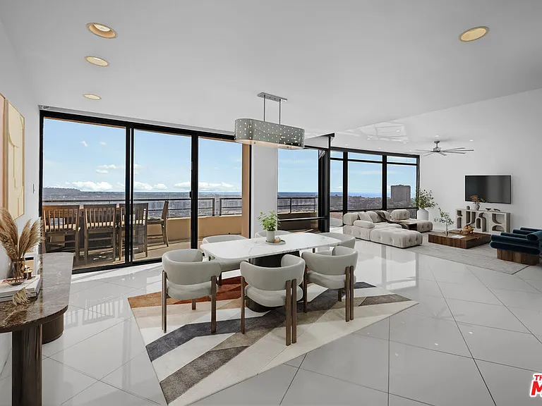 4267 Marina City Dr #Penthouse 4 — Photo 48