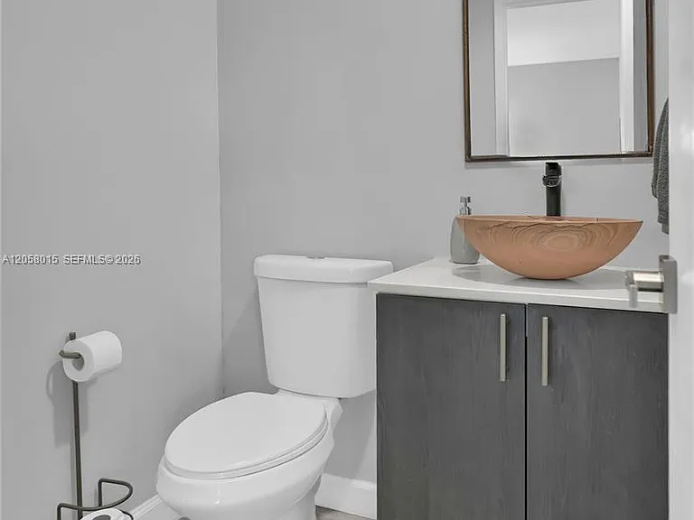 9177 Fontainebleau Blvd #3 — Photo 19