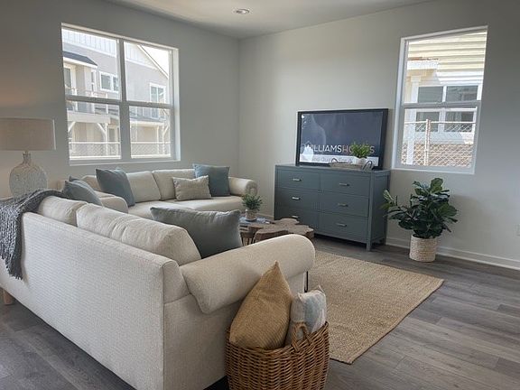 3814 Hatchery Iron Plan 1 living room3