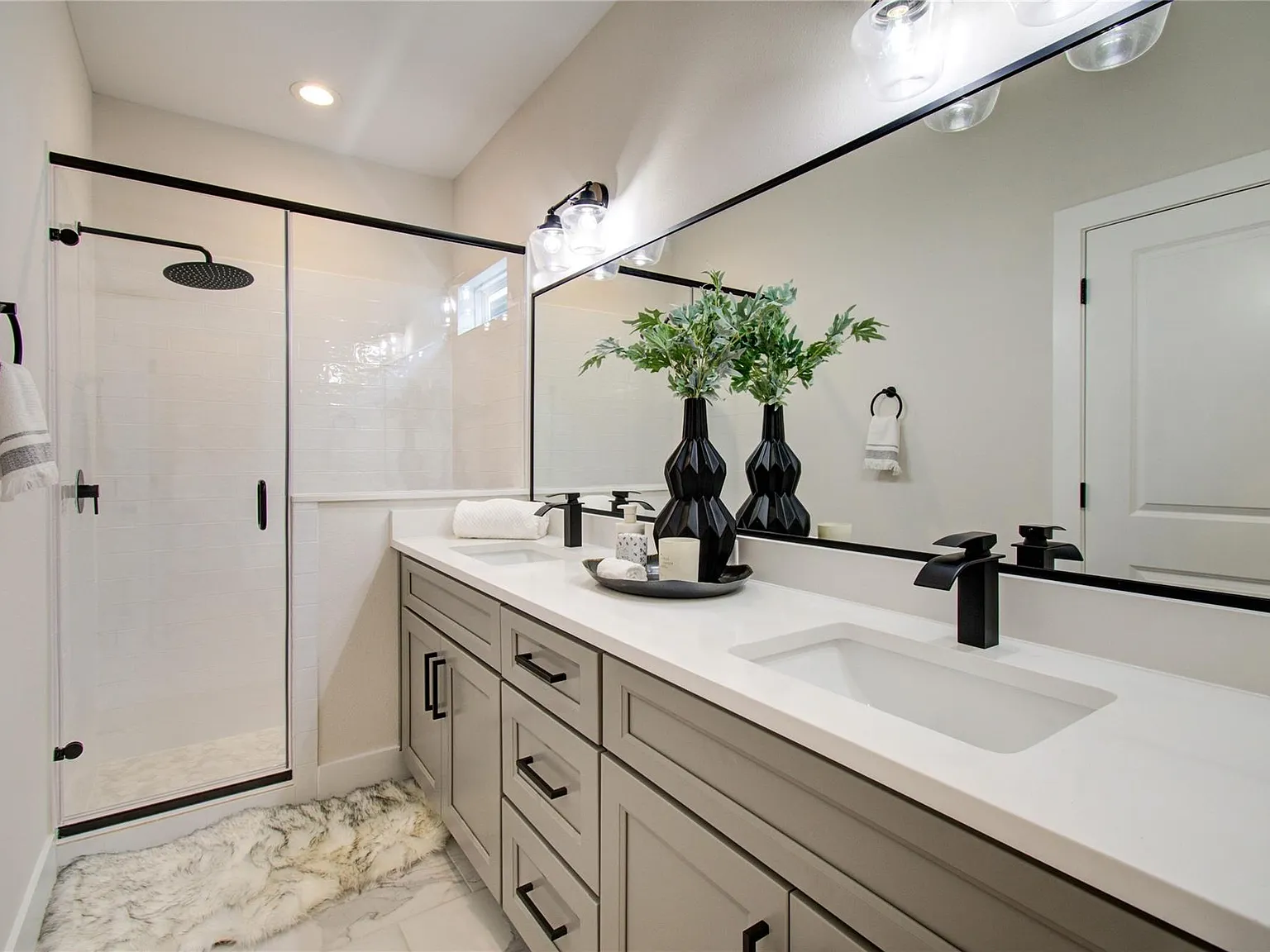 3 bed, 2.5 bath, 1753 sqft, $2,350 — Photo 4