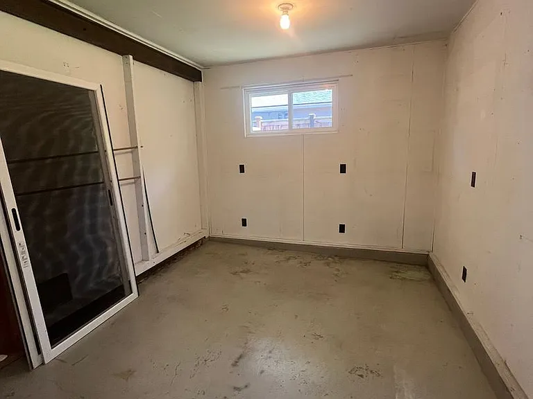 980 Sherwood Pl — Photo 10
