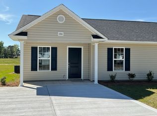 110 Pinecrest Cir W #A, Lumberton, NC 28360