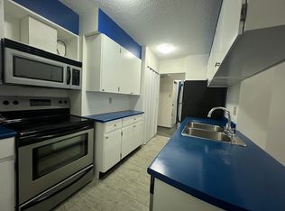 9521 Cardston Ct #2205, Burnaby, BC