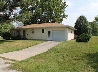 201 S Elm St, Lenox, IA 50851